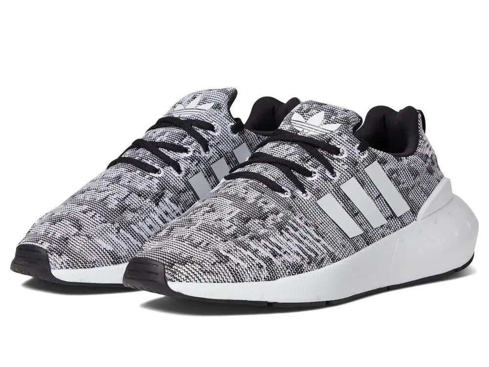 ADIDAS ORIGINALS SWIFT RUN 22 (BIG KID) WHITE/BLACK/WHITE 6.5 BIG KID M